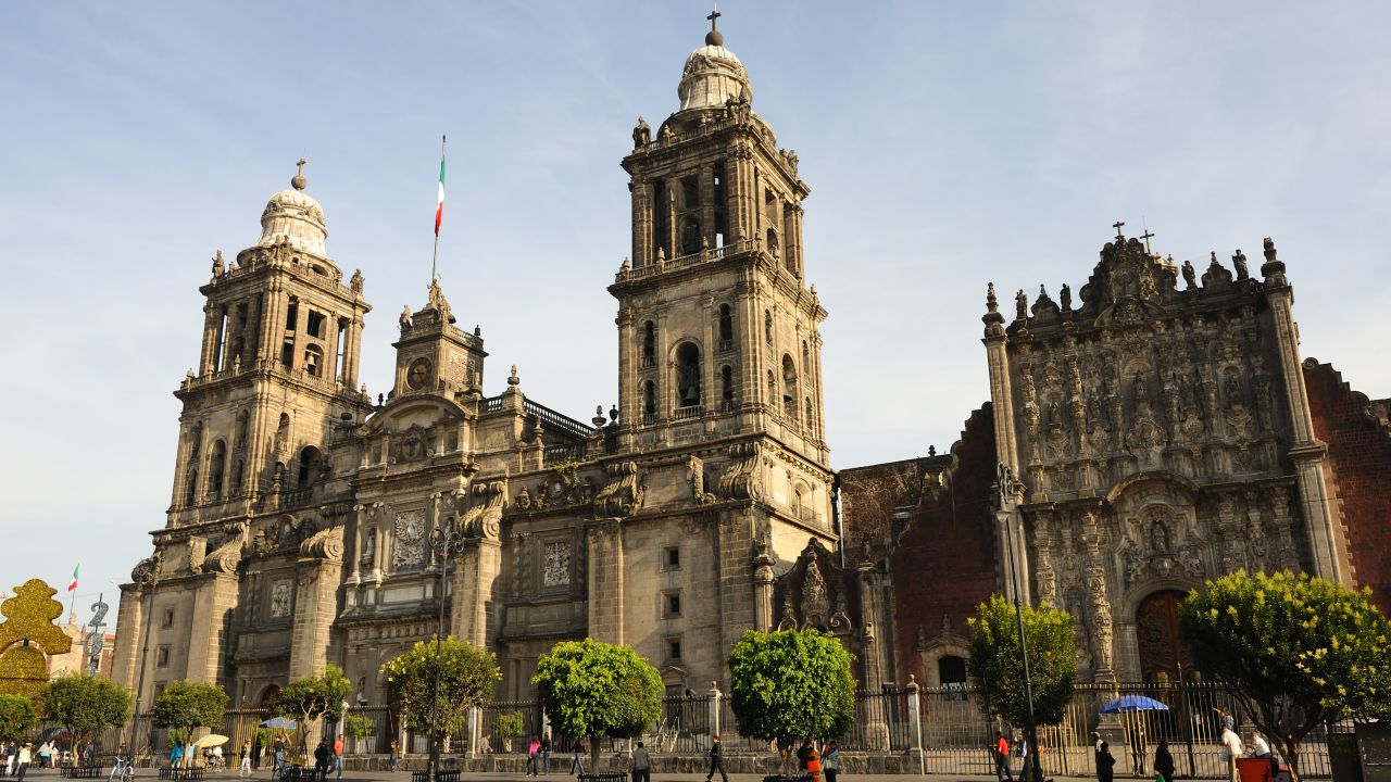 <strong>Advent in Mexico:</strong> The Mexico City Metropolitan Cathedral is a magnificent house of worship, especially during Advent.