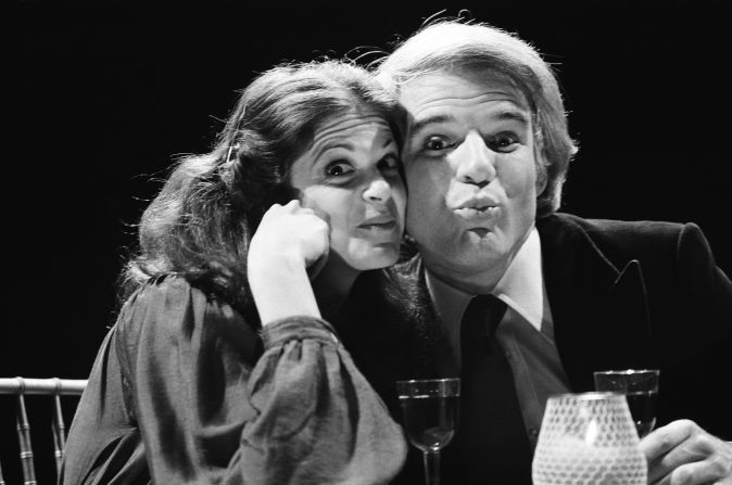 Radner and Steve Martin posing during the "Lovers" sketch in 1977.