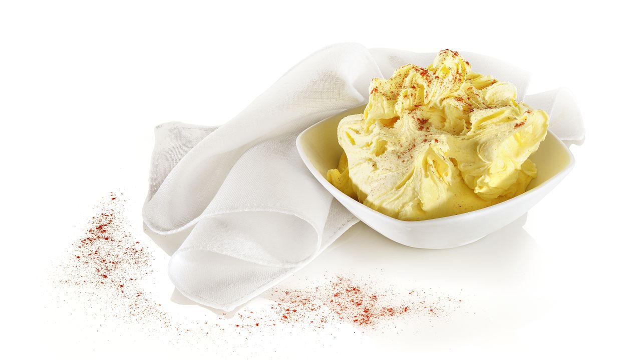 <strong>Saffron Ice Cream, Iran:</strong> Scented with
