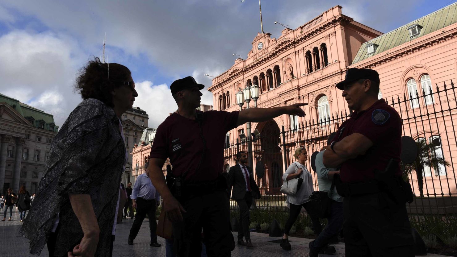 A police officer guarding the presidential palace in Buenos Aires, Argentina, on Wednesday.