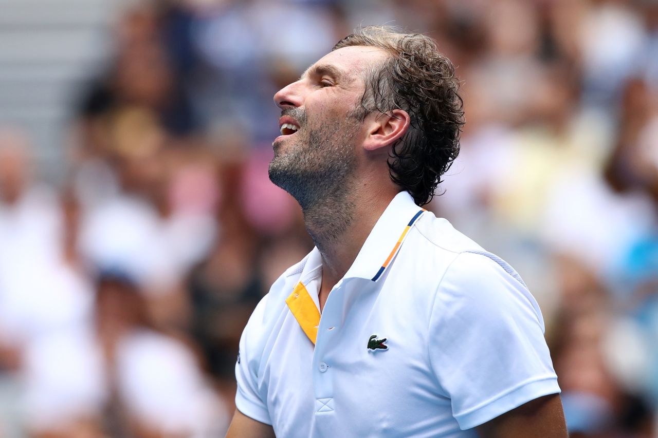 Benneteau didn't win any of them. It is an Open Era record in tennis. 