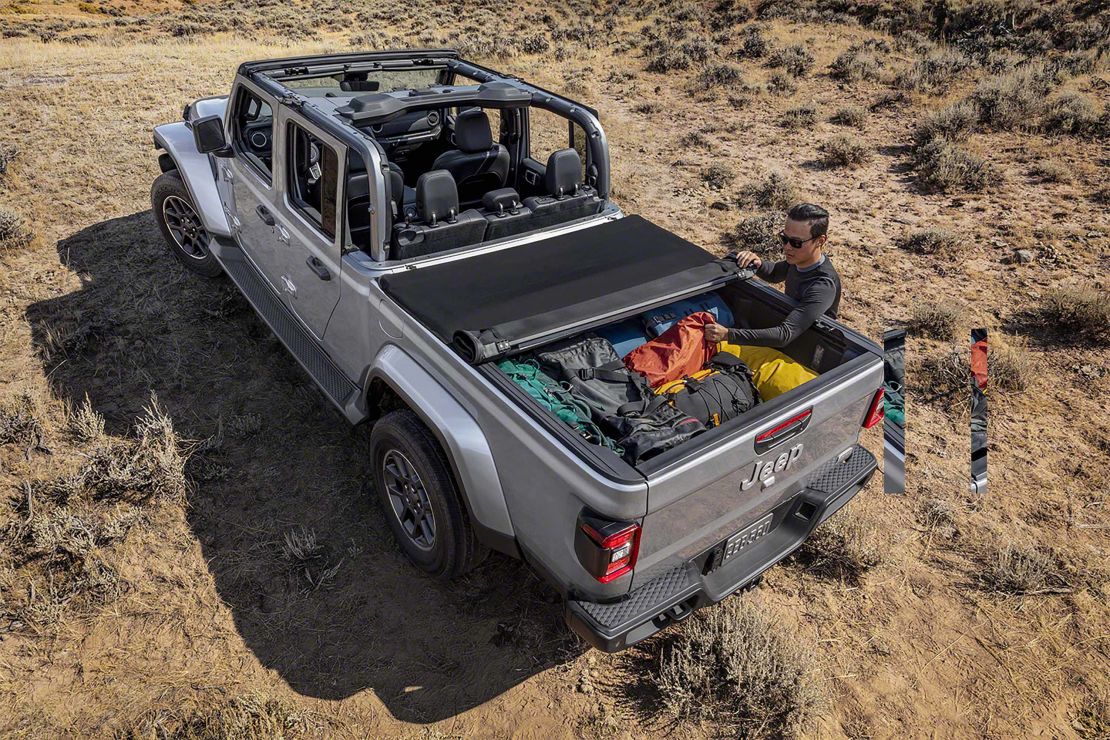 A removable hard top or cloth top makes the Jeep Gladiator a convertible pickup.