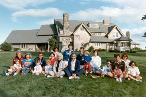The Bushes pose for a 1986 photo in Kennebunkport, Maine.