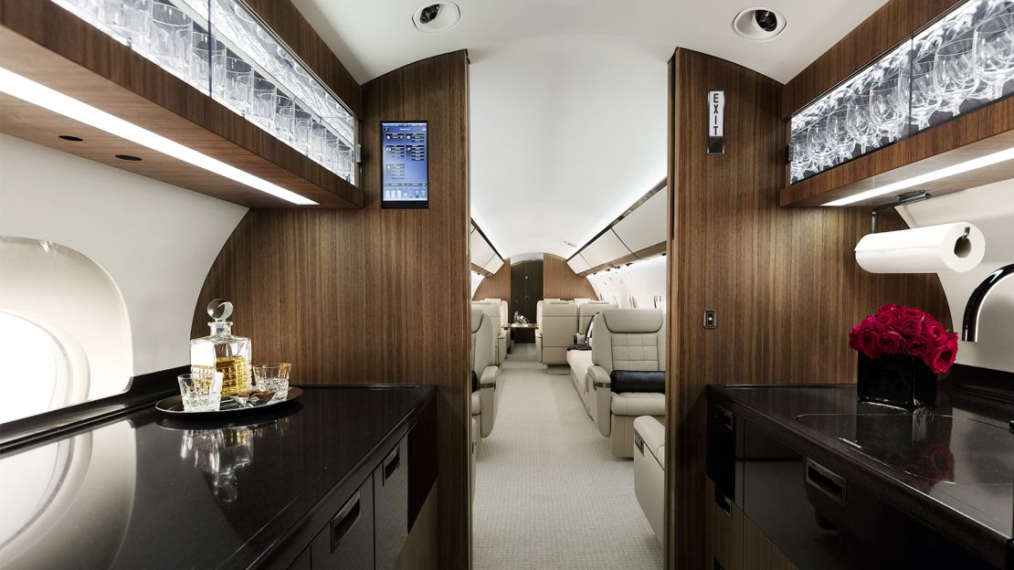 The galley of the G650.