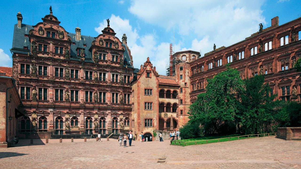Each year, the Heidelberg ruins attract around a million visitors from all over the world.