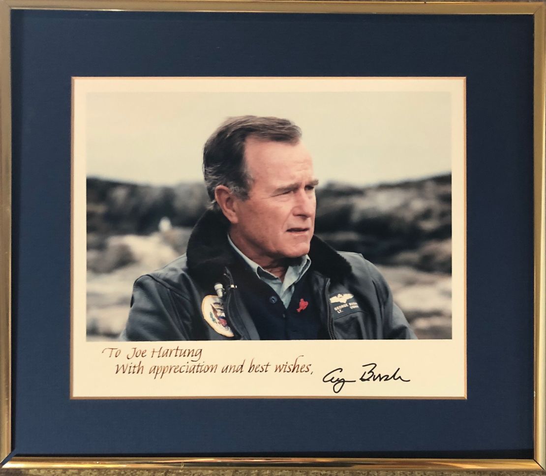 The letter was accompanied by a framed, autographed photograph of Bush. 
