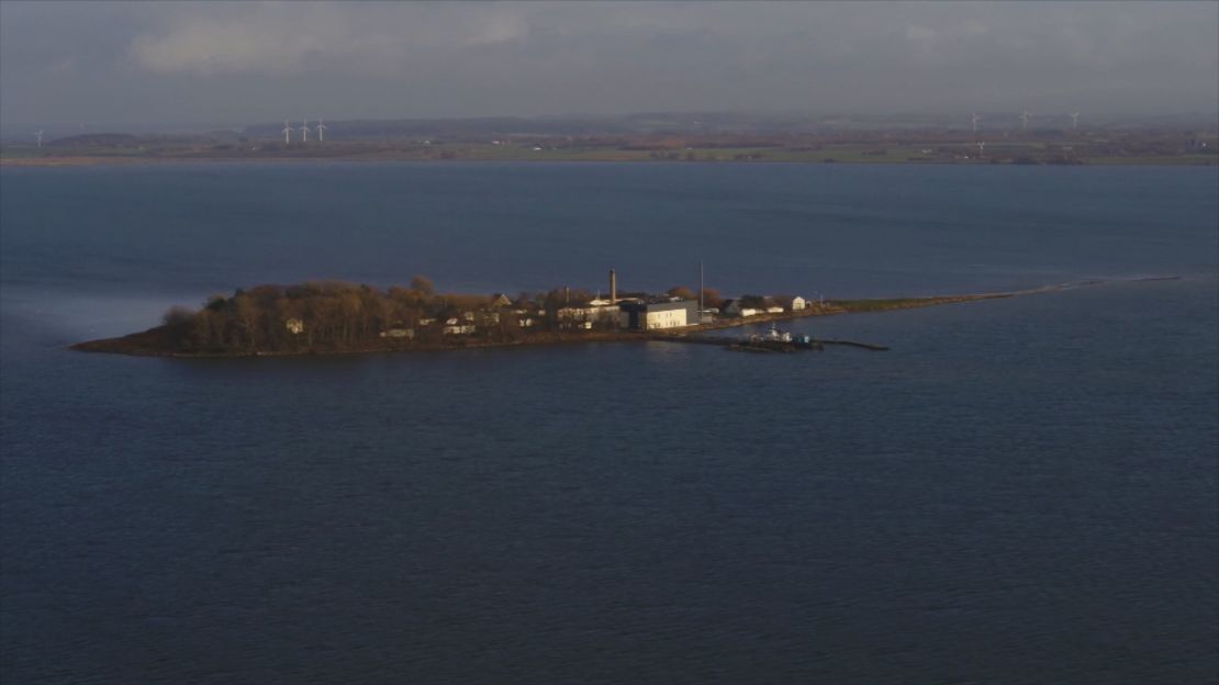 denmark island for refugees