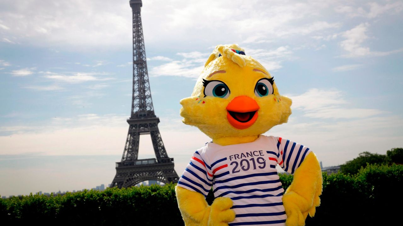 'Ettie' is the daughter of the mascot for France 1998