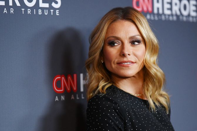 Co-host Kelly Ripa attends the 12th Annual "CNN Heroes: An All-Star Tribute" at New York City's American Museum of Natural History.