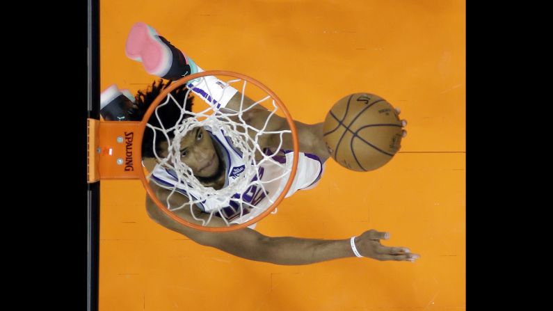 Marvin Bagley III of the Sacramento Kings dunks against the Cleveland Cavaliers in the second half of an NBA basketball game on Friday, December 7 in Cleveland.