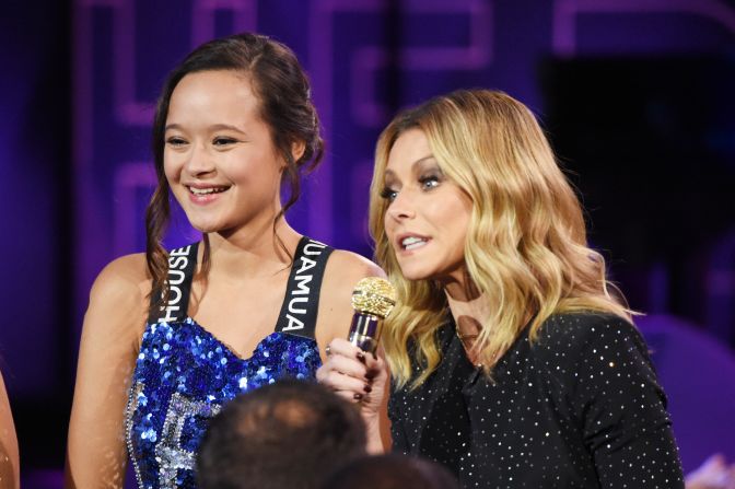 Kelly Ripa speaks with 2018 Young Wonder Melati Wijsen during the 12th Annual CNN Heroes: An All-Star Tribute. Wijsen and her sister Isabel created Bye Bye Plastic Bags, an initiative to help Bali, Indonesia become plastic bag-free. Their efforts include river and beach cleanups and educating schools, families and local shops about the issue.