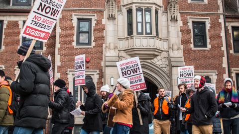 Grinnell students protest on December 7, 2018. (Photo credit: Paul Chan)