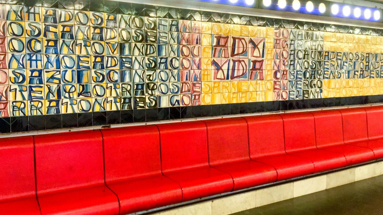 The tiles on this platform at Deák Ferenc tér metro station are inscribed with poetry.