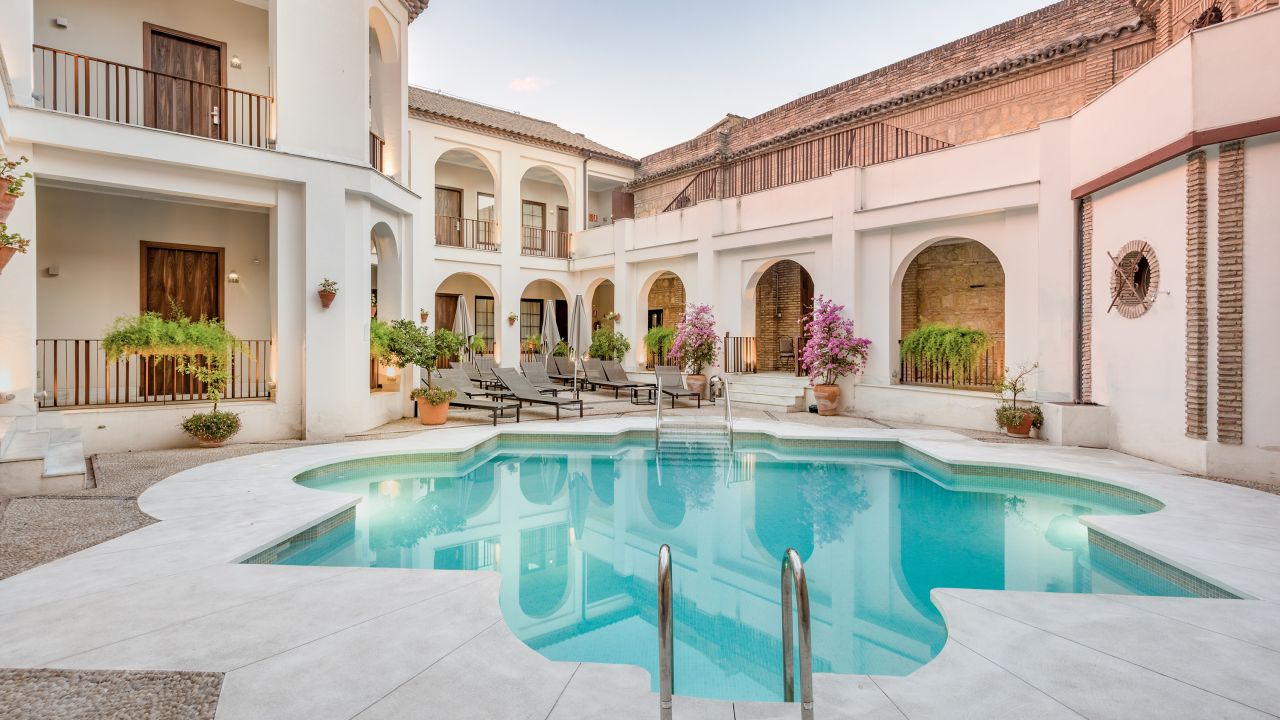 Hotel NH Collection Amistad Córdoba is a converted 18th century mansion located in the city center. It's ideally situated for afternoon siesta after a long day sightseeing.