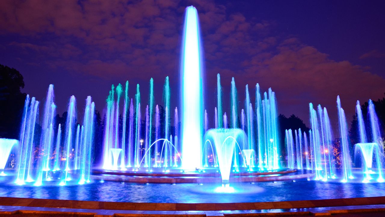 The Musical Fountain -- one of the island's most popular attractions.