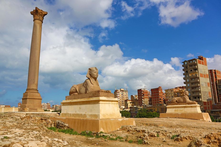 <strong>Pompey's Pillar:</strong> Pompey's Pillar is a Roman triumphal memorial column In Alexandria.