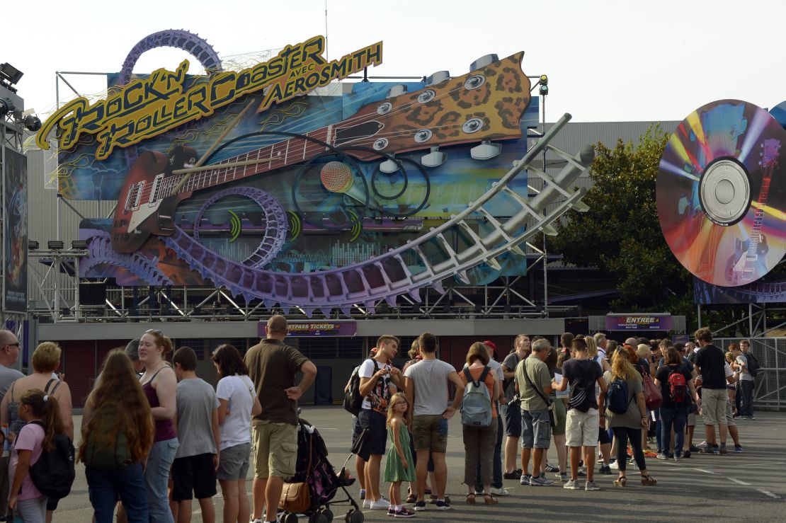 A line outside an attraction at Disneyland Paris.