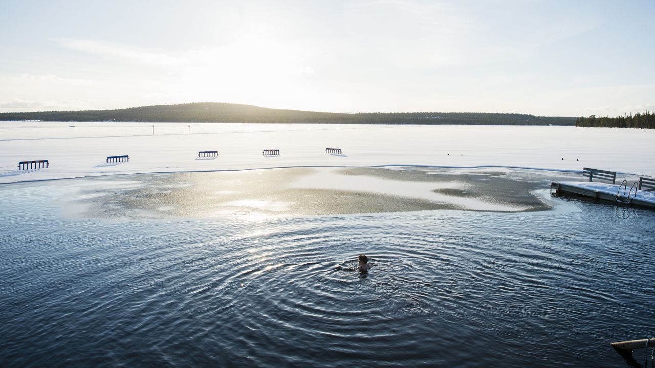 The cold water dips don't involve staying in the water for an extended period. A respectable plunge is about 30 seconds, but hard-core winter swimmers may stay in over a full minute. 