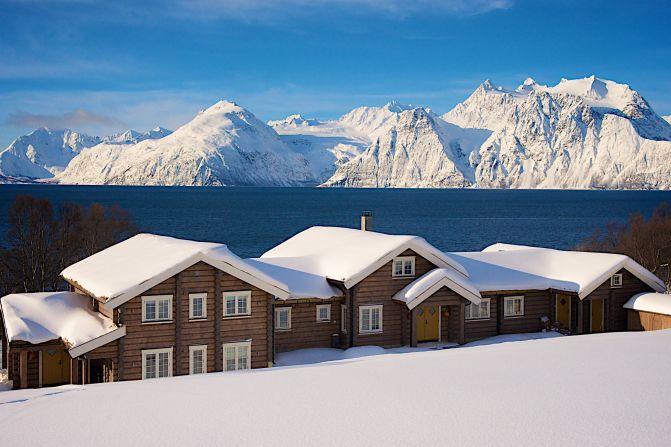 <strong>Boutique hotel:</strong> Lyngen Lodge offers a cozy retreat after days skiing downs pristine peaks. 