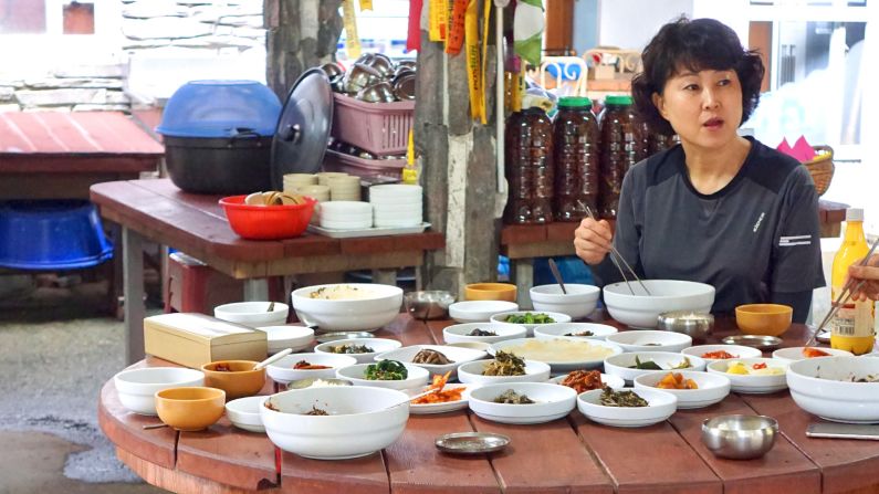 <strong>Yayeongjang Sikdang</strong><strong>: </strong>For those curious about these fibrous herbs and vegetables, Jang suggests lunch at Yayeongjang Sikdang. The open-air cafe sits at the entrance of the Nari Basin Forest Trail, so visitors can sit down for a leisurely san-namul (mountain herb) lunch after a hike.