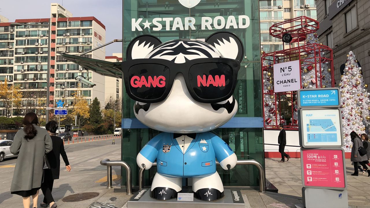 K-Star Road honors the biggest giants in the K-pop industry.