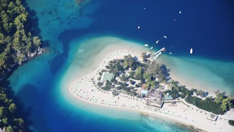 You can see why Oludeniz is on a stretch known as the "turquoise coast."