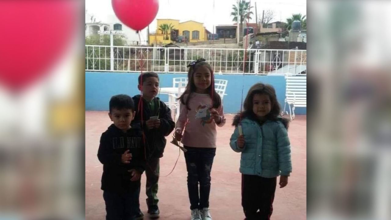 Dayami, along with her cousins and sister, took a picture together before releasing their balloon wishes on December 16. 