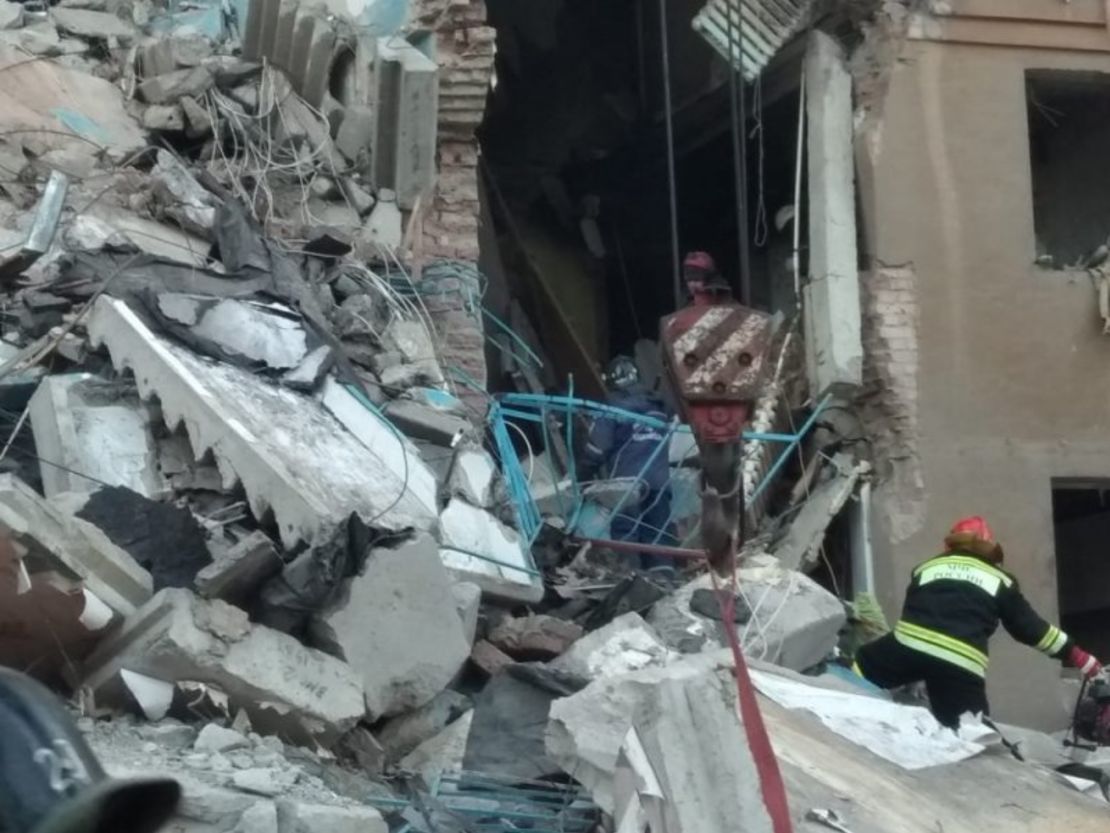 469 rescue workers have been deployed in the search effort, Russian state media said.
