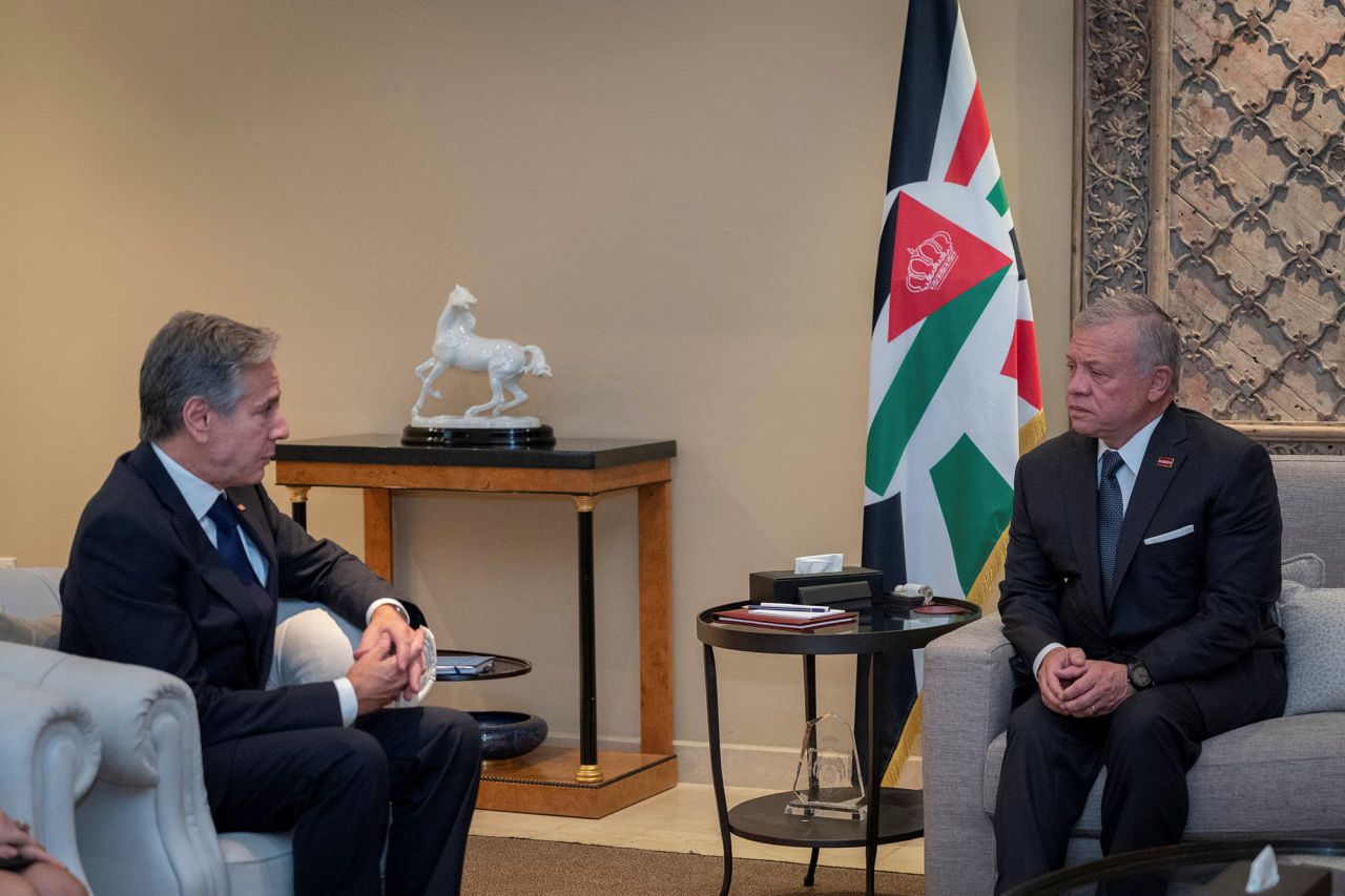 Jordan's King Abdullah II meets with US Secretary of State Antony?Blinken?in Amman on October 13.