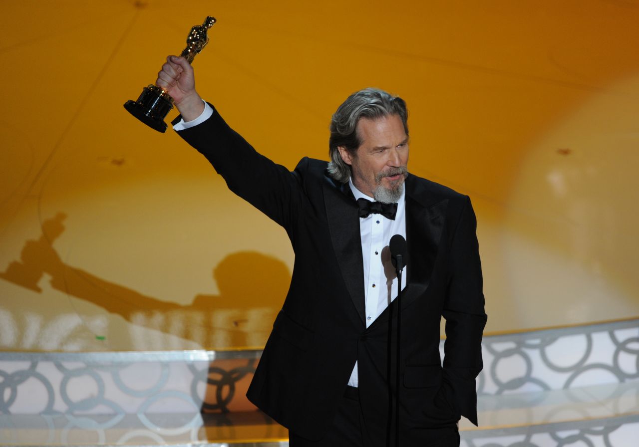 Bridges holds up the best actor Oscar that he won in 2010 for his role in "Crazy Heart."