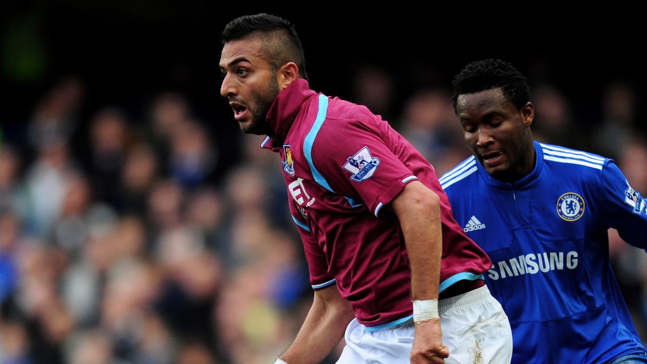 Former professional footballer Mido says players should not walk off the pitch due to racist chants.