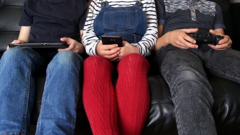 There is not enough evidence that screen time is harmful, the new guidance states.