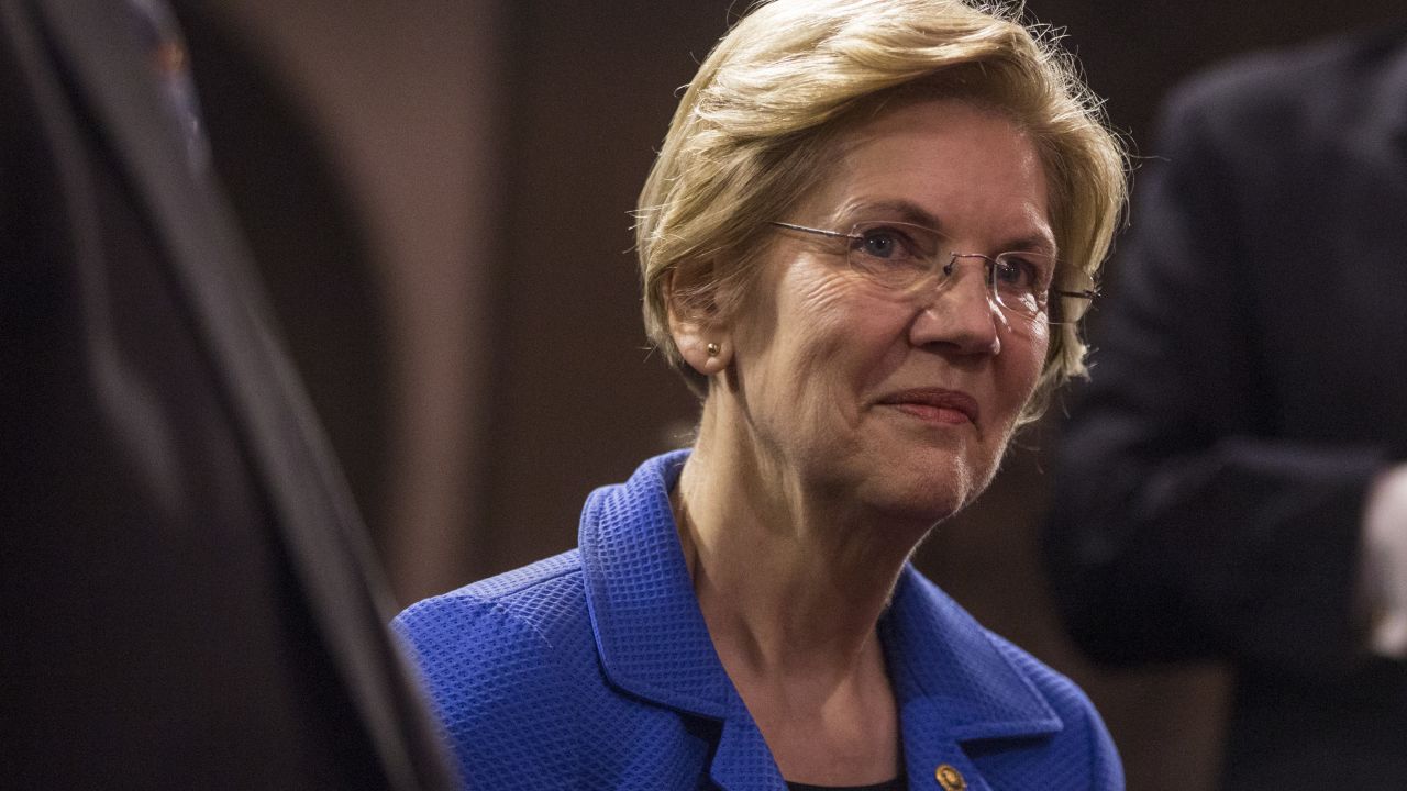 WASHINGTON, DC - JANUARY 03: Sen. Elizabeth Warren (D-MA) is pictured during a mock swearing in ceremony with Vice President Mike Pence on Capitol Hill on January 3, 2019 in Washington, DC. (Photo by Zach Gibson/Getty Images)