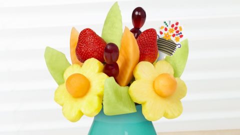 Edible Arrangements Is Selling Cbd Infused Edibles This Is Not A Joke Cnn
