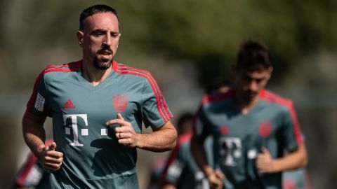 Franck Ribery warms up during the Bayern Munich training camp in Doha.