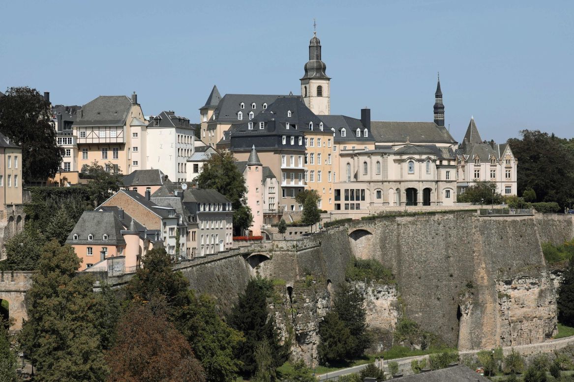 The country of Luxembourg is barely bigger than a city-state, with <a href="http://luxembourg.public.lu/en/le-grand-duche-se-presente/population/index.html" target="_blank" target="_blank">a population of 602,005</a>.
