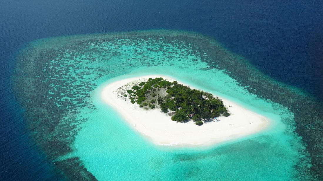 <strong>Maldives: </strong>Remote and romantic, the Maldives is a top choice for honeymooners for a reason. Located in the Indian Ocean, the 1,929-island archipelago is home to consistently tropical weather with temperatures hovering around 86 degrees Fahrenheit (30 degrees Celsius) throughout the year.