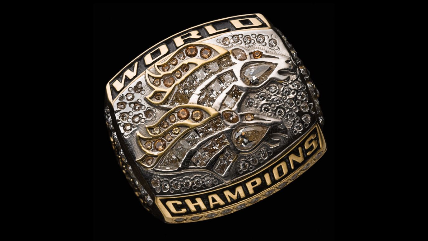 Baltimore Ravens Super Bowl Ring Stock Photo - Download Image Now - Superbowl  Ring, NFL, Ring - Jewelry - iStock