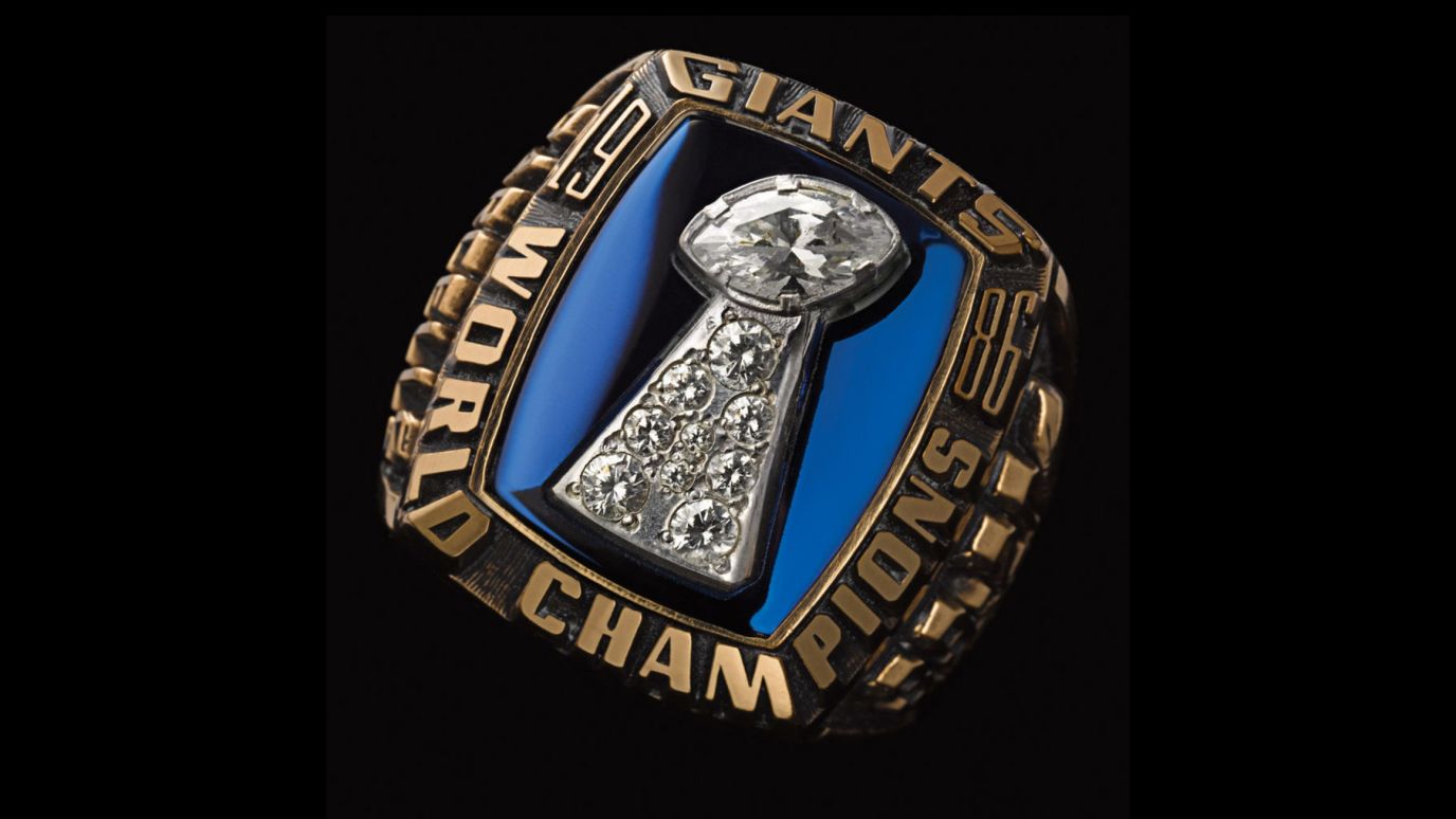 A Giant Night: Players get Super Bowl Rings!