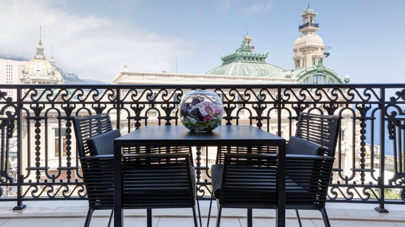 <strong>History preserved:</strong> Renowned architects Richard Martinet, from Paris, and Gabriel Viora, from Monaco, were tasked with renovating the property, built in a Belle Epoque style, under the direction of SBM. They sought to give it a lighter, more modern look.