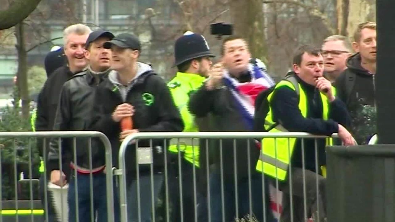 brexit harassment protesters dos santos pkg vpx_00010129.jpg