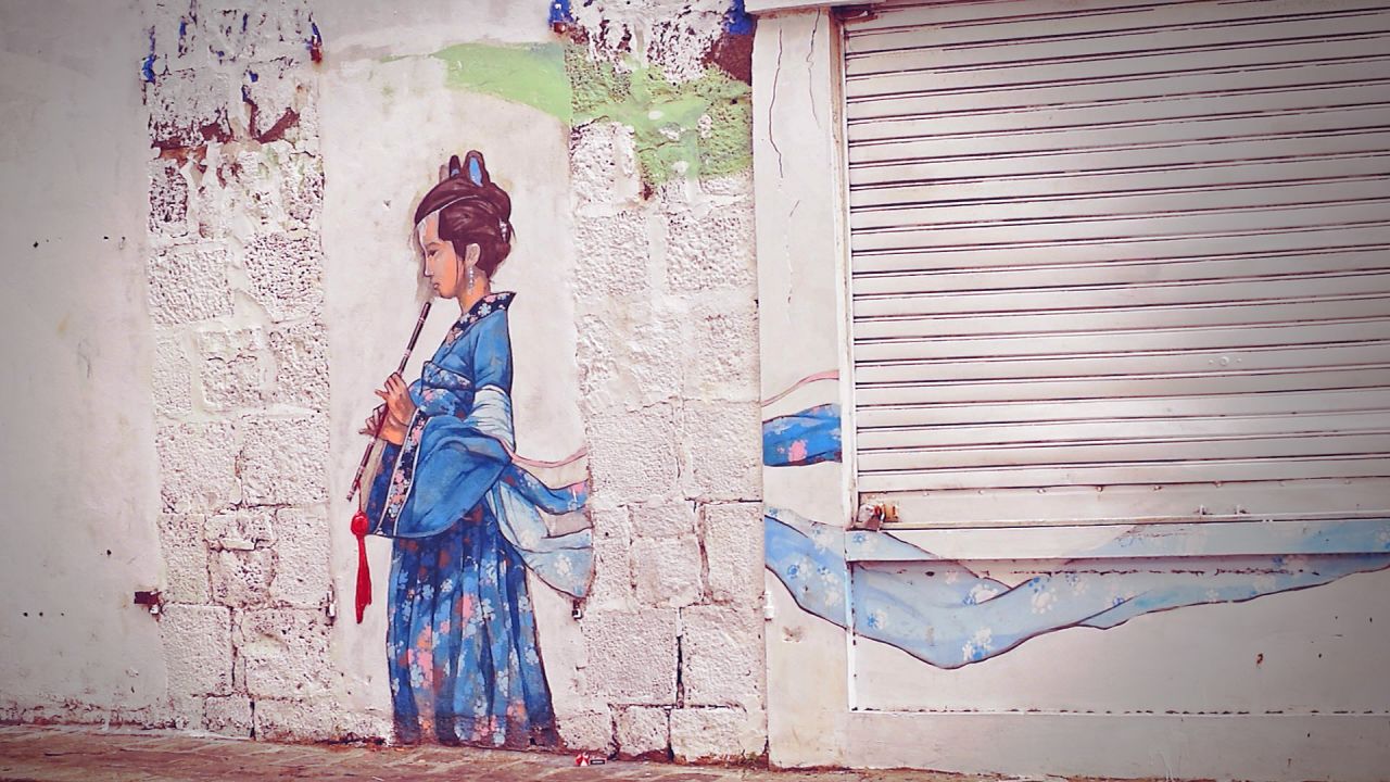 Street art in Chinatown in Mauritius. The area is now mostly a center for trade rather than living. It's a problem that is being seen elsewhere in the world from Washington and San Francisco's Chinatown to Cuba, in Havana's Barrio Chino, one of the oldest and largest Chinatown districts in Latin America that now famously contains very little Chinese, according to the <a href="http://www.Visitcuba.Com/2012/10/havanas-chinatown-barrio-chino-de-la-habana/" target="_blank" target="_blank">Visit Cuba</a> website. 