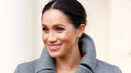 TWICKENHAM, UNITED KINGDOM - DECEMBER 18: (EMBARGOED FOR PUBLICATION IN UK NEWSPAPERS UNTIL 24 HOURS AFTER CREATE DATE AND TIME) Meghan, Duchess of Sussex visits the Royal Variety Charity's Brinsworth House on December 18, 2018 in Twickenham, England. Brinsworth House is a residential nursing and care home for those who have worked professionally in the entertainment industry. (Photo by Max Mumby/Indigo/Getty Images)