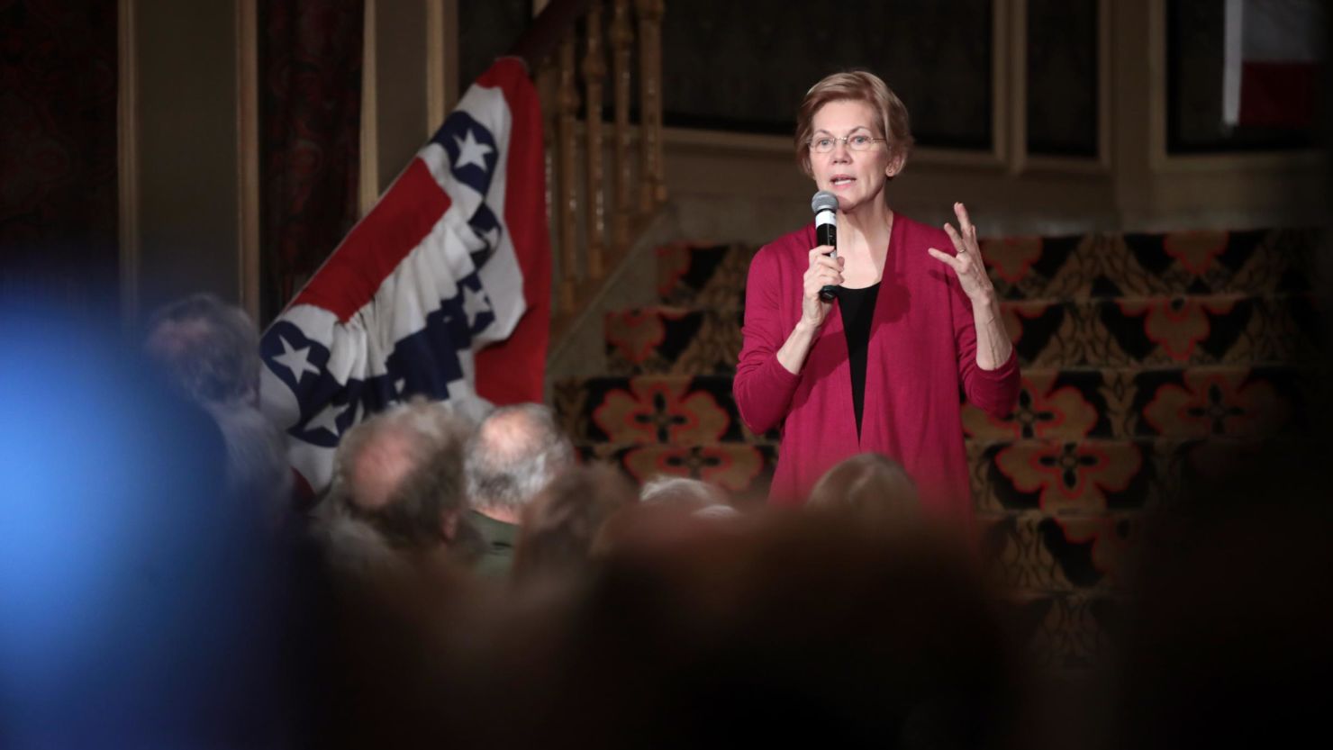 SIOUX CITY, IOWA - JANUARY 05: Sen. Elizabeth Warren (D-MA) speaks to guests during an organizing event at the Orpheum Theater on January 5, 2019 in Sioux City, Iowa. Warren announced on December 31 that she was forming an exploratory committee for the 2020 presidential race.  (Photo by Scott Olson/Getty Images)