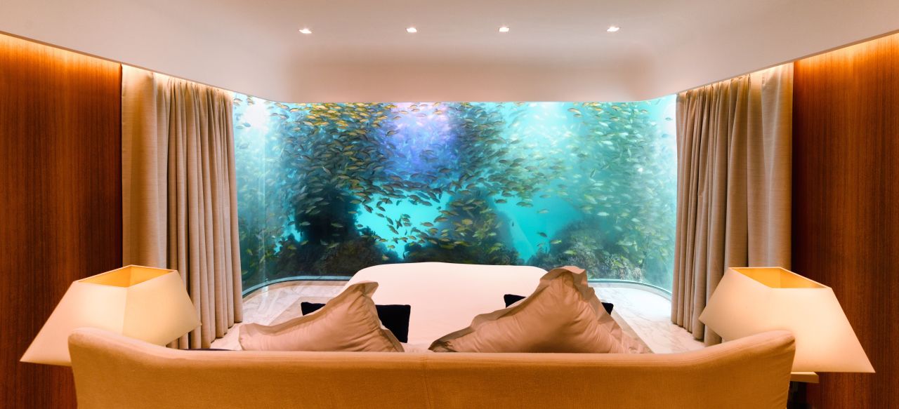 <strong>Floating Seahorse: </strong>Each villa's party piece is the large acrylic window in its underwater bedroom, with views of the Arabian Gulf.