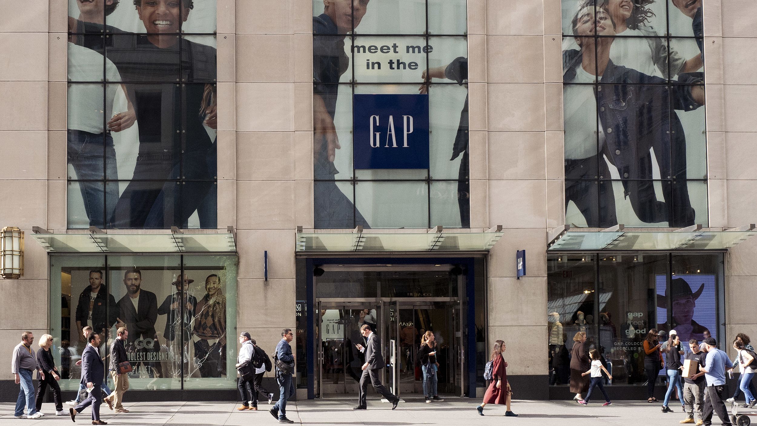 Why retailers are fleeing Fifth Avenue