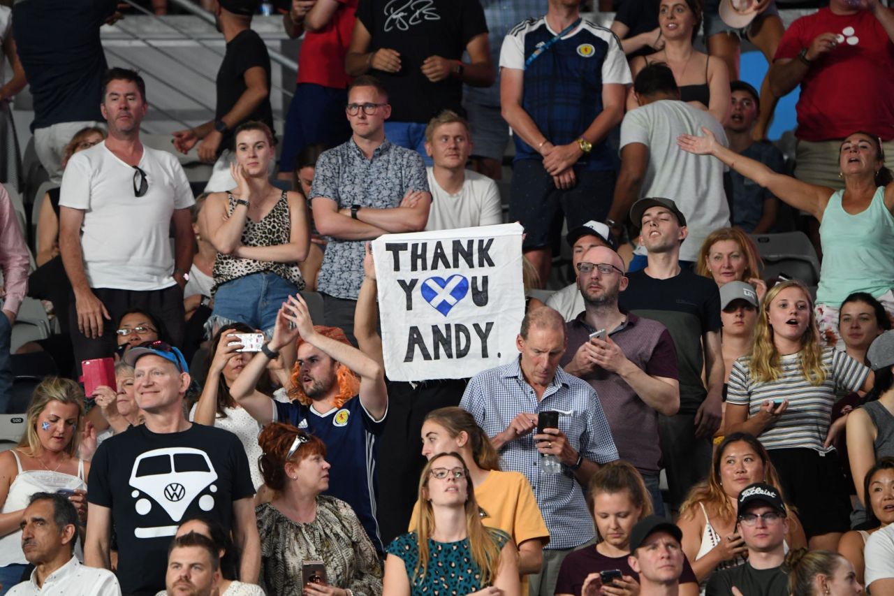 The vast majority of fans inside the Melbourne Arena for Murray's first round match against Roberto Bautista Agut were cheering the three-time grand slam champion.