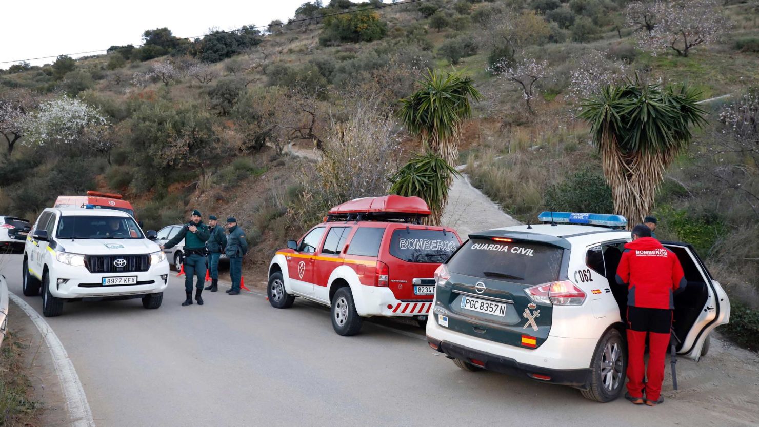 Guardia Civil officers are involved in the operation to rescue the toddler.