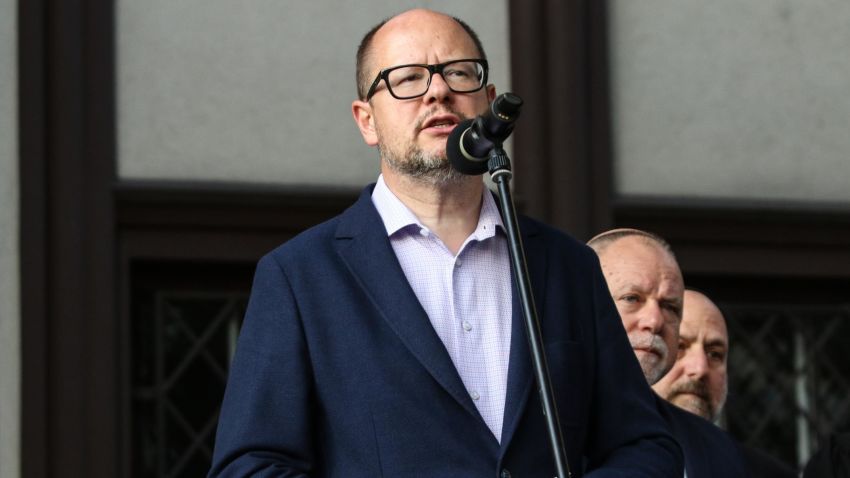 Mayor of Gdansk Pawel Adamowicz is seen in Gdansk, Poland on 20 September 2018 People gathered outside the Synagogue in Gdansk to protest against breaking the glass with a stone in the window of the synagogue during yesterday's Yom Kippur . The attack on the synagogue was made by an unknown perpetrator who is now wanted by the police. (Photo by Michal Fludra/NurPhoto via Getty Images)