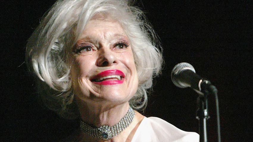 HOLLYWOOD, CA - MARCH 13:  Singer Carol Channing performs at 'TV Cares: Ribbon of Hope Celebration 2004' on March 13, 2004 at the Academy of Television Arts and Sciences, in Hollywood, California. (Photo by Kevin Winter/Getty Images)